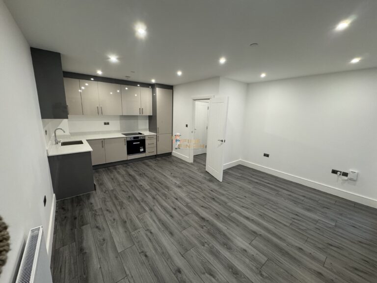 Fine Finish Decorators (805)